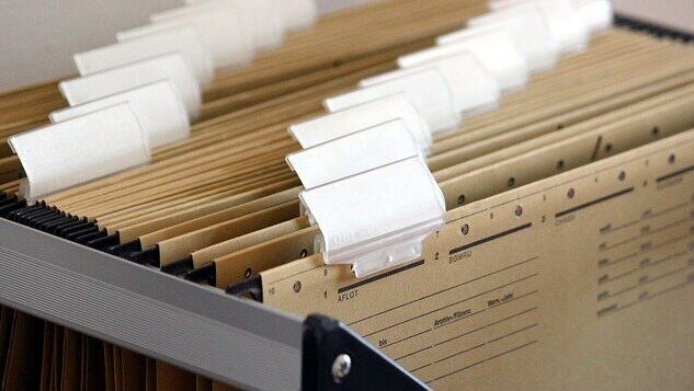 hanging-files-1920437_640.jpg